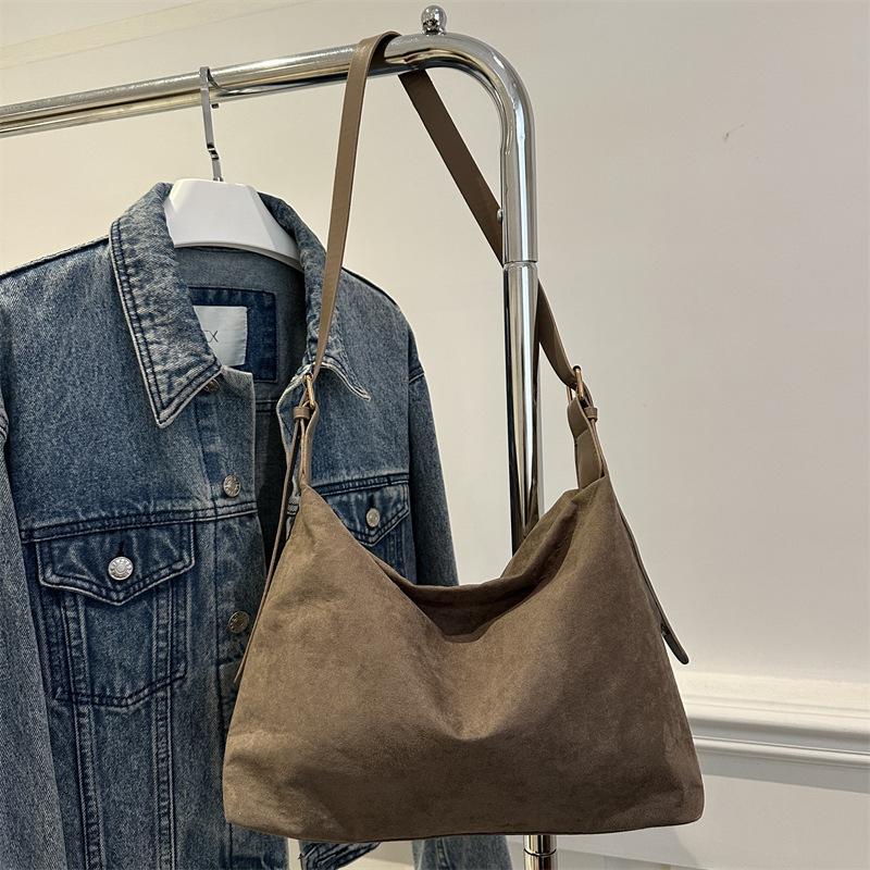 Simple Commuter Shoulder Tote Bag, New Foreign Style Solid Color Large Capacity Messenger Bag, Fashionable Niche Design Women's Bag