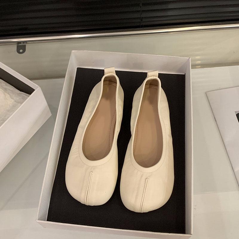 Fashion New Women Flat Shoes Fashion Soft Leather Casual Slip on Women's Shoes Spring Autumn Solid Ound Head Ballet Soft Bottom Flats