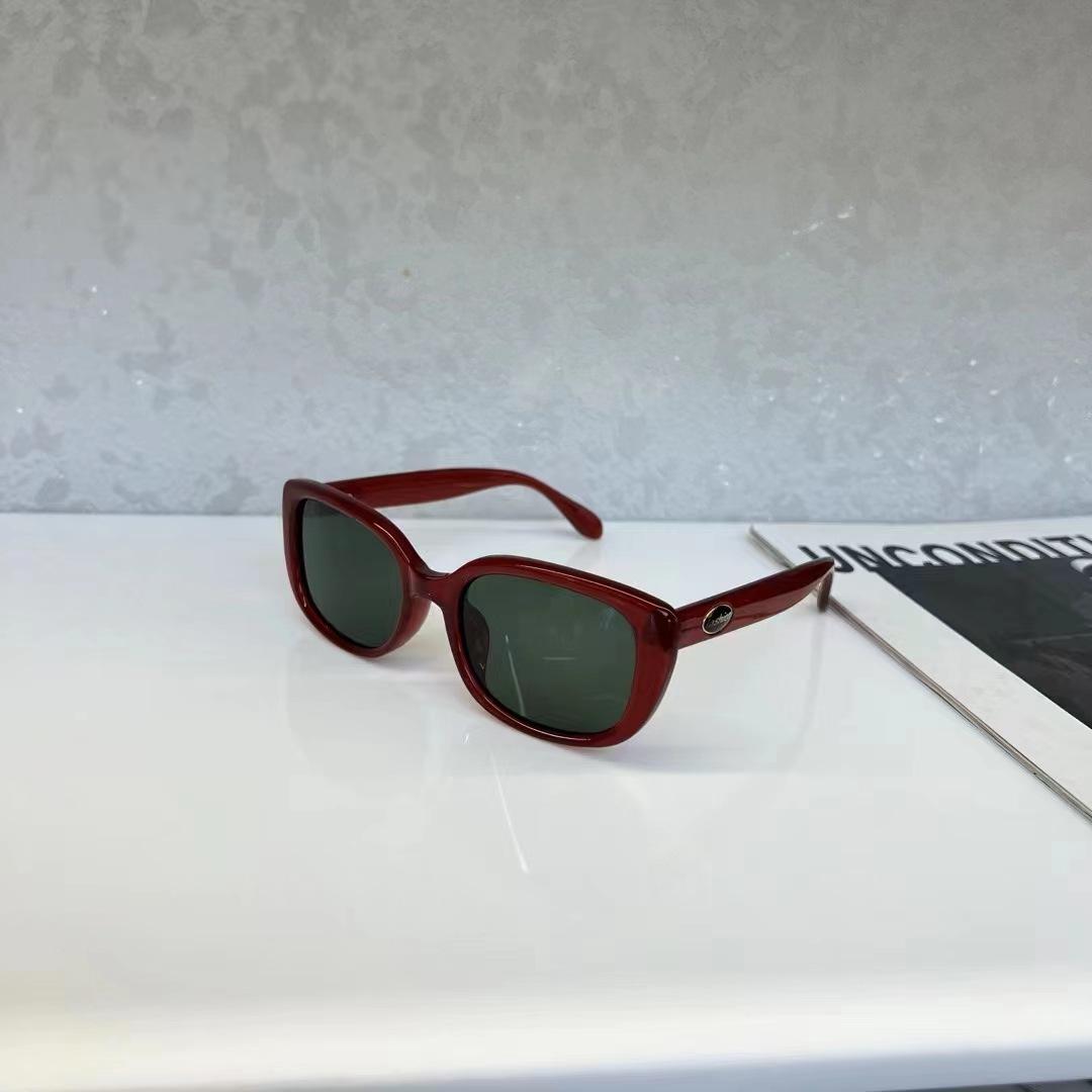 

European American Style Sunglasses For Women Square Shape Polarized Men Sunglasses Material Outdoor Sun Glass