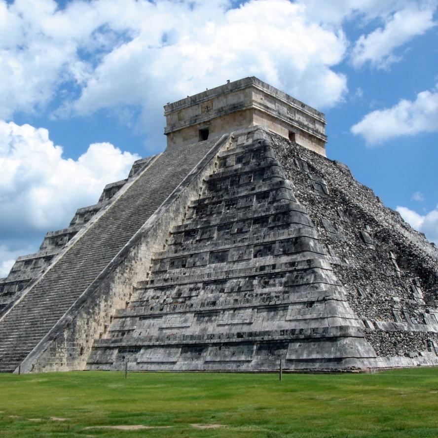 Retro Vintage Metal Medallion Mayan Aztec Coin Amulet Medal Unisex Women Men Protect Charm Talisman Powerful Wealth Success Health Luck Jewelry