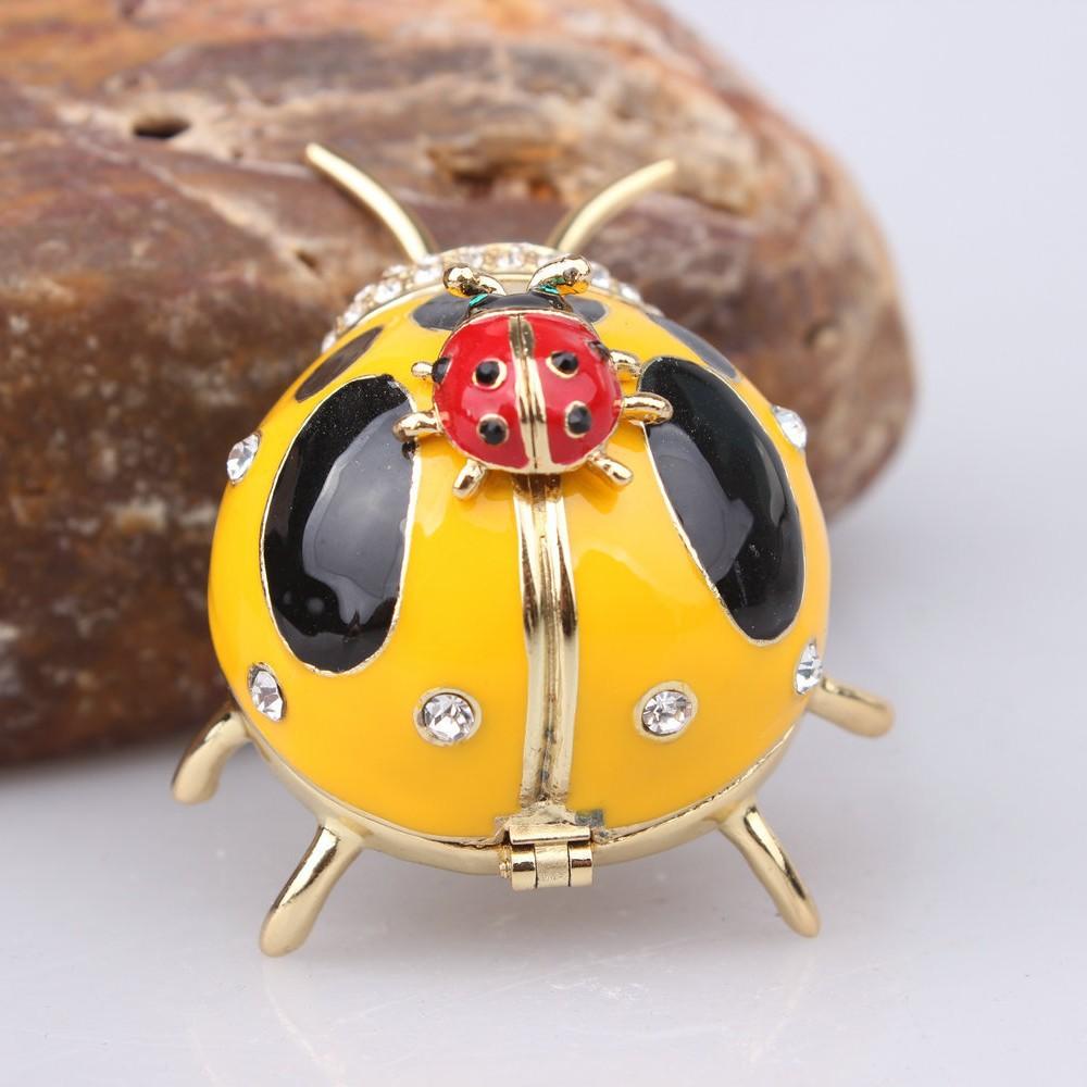 Поделки Металл Эмаль Цвет Божья коровка Семь звезд Насекомое Жук Орнаменты Креативное украшение для дома Ручная работа 6.5x3CM жёлтый