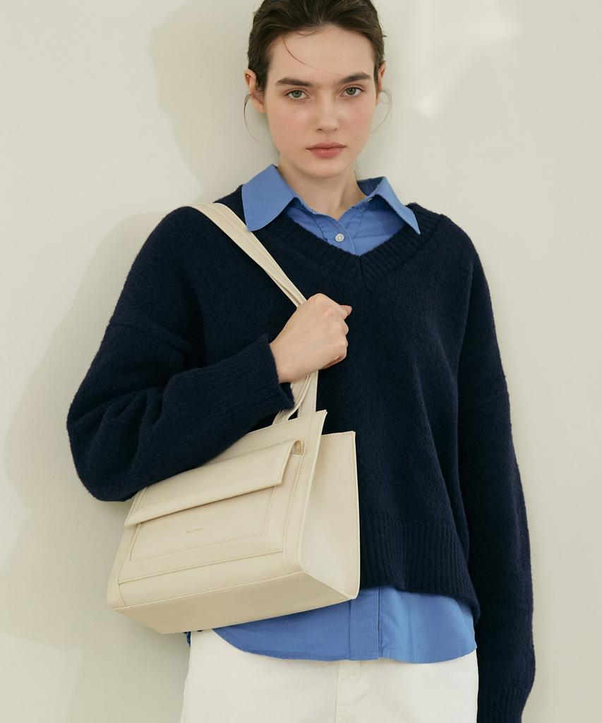 Mclanee 571 Barco Shoulder Bag