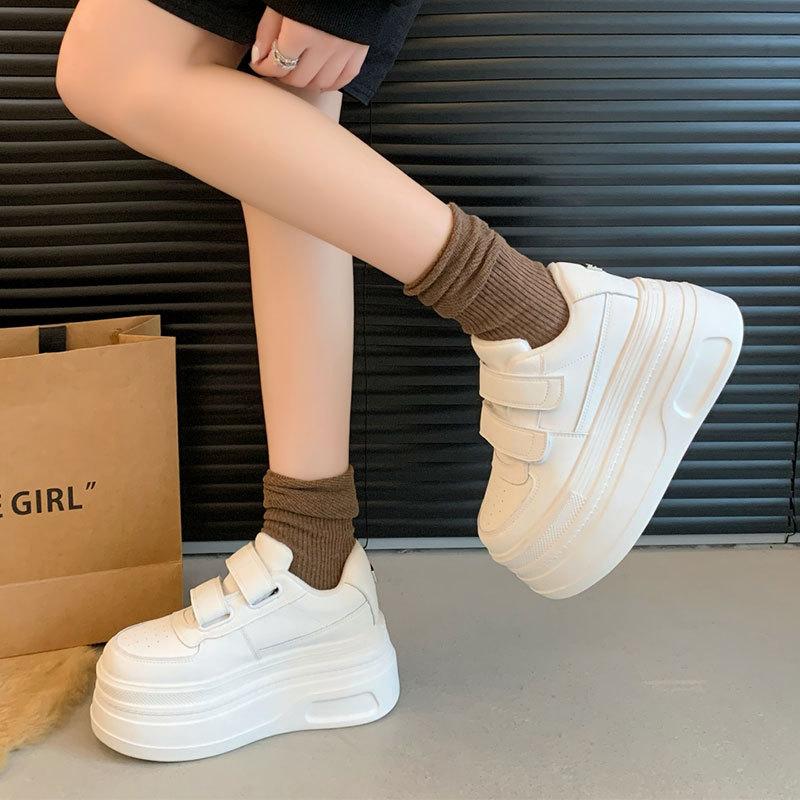 Klettverschluss Damen Frühling und Herbst neue dicksohlige lässige Innenhöhe erhöhend modisch vielseitig klassische Board-Schuhe