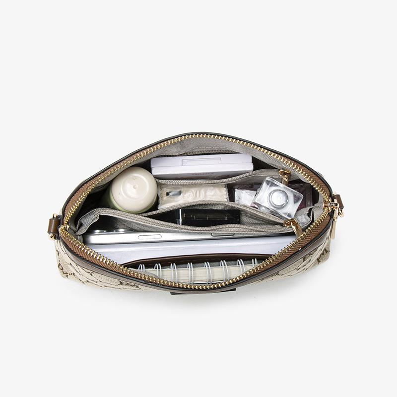 Bag lady 2025 autumn and winter new messenger bag middle-aged mother retro trendy lightweight versatile high-end shoulder bag