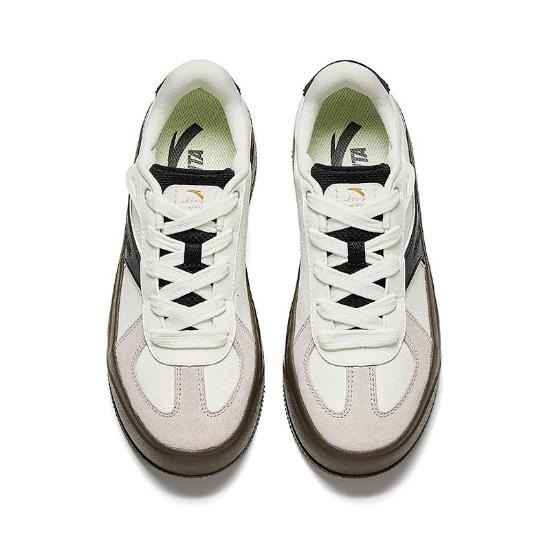 Anta Lifestyle Series Simple Versatile Durable Lightweight Increased Height Low-Top Skate Shoes Women Sneakers White Gray 922538023-3