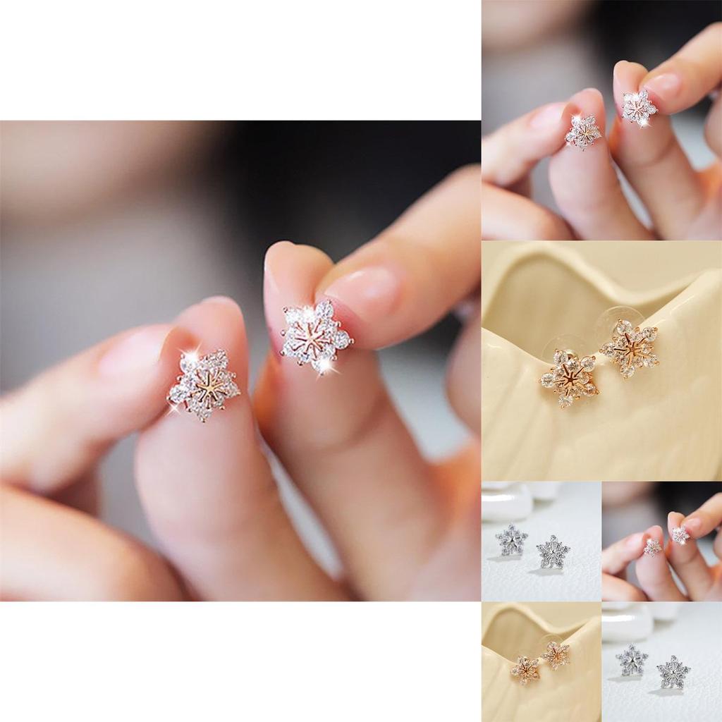 Holiday Snowflake Ear Studs With Silver Finish For Ladies Gift Accessory