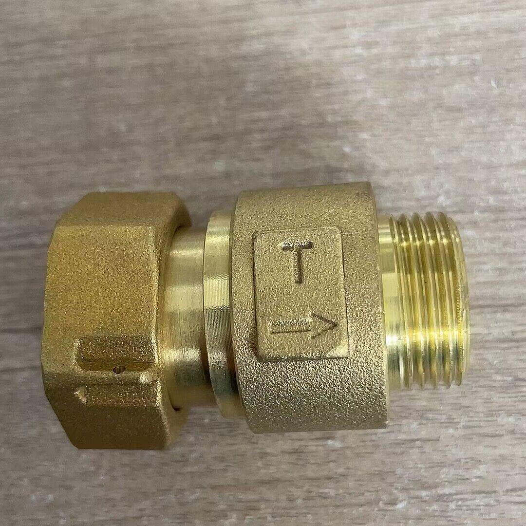 

Горизонтальний латунний зворотний клапан PPR для гарячого розплавлення, запобігання зворотному потоку та зворотного руху - Доступний у розмірах 4 точок, 6 точок та 1 дюйм.