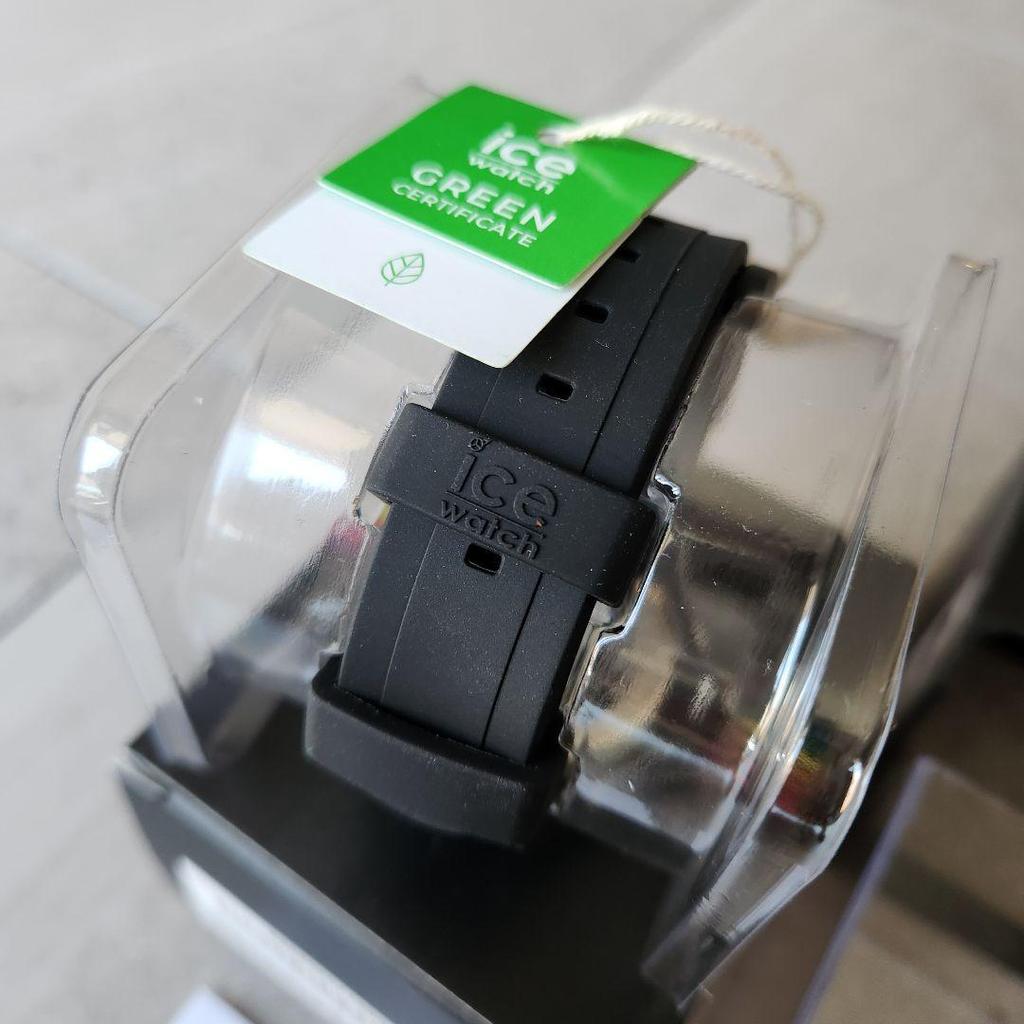 Used Icewatch Ice Generation Black Medium