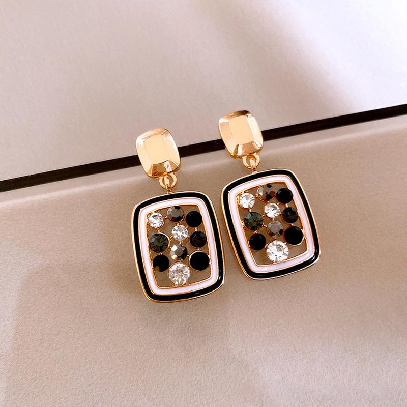 Silver Needle Retro Black Zircon Love Butterfly Earrings Sweet Cool Style Personality Earrings Light Luxury Premium Earrings