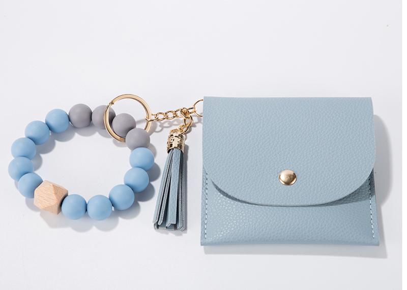 Food Grade Keychain Bracelet Silicone Wallet With Wood Bead and Wallet Women's Key Chain Bangle With Tassel and Purse