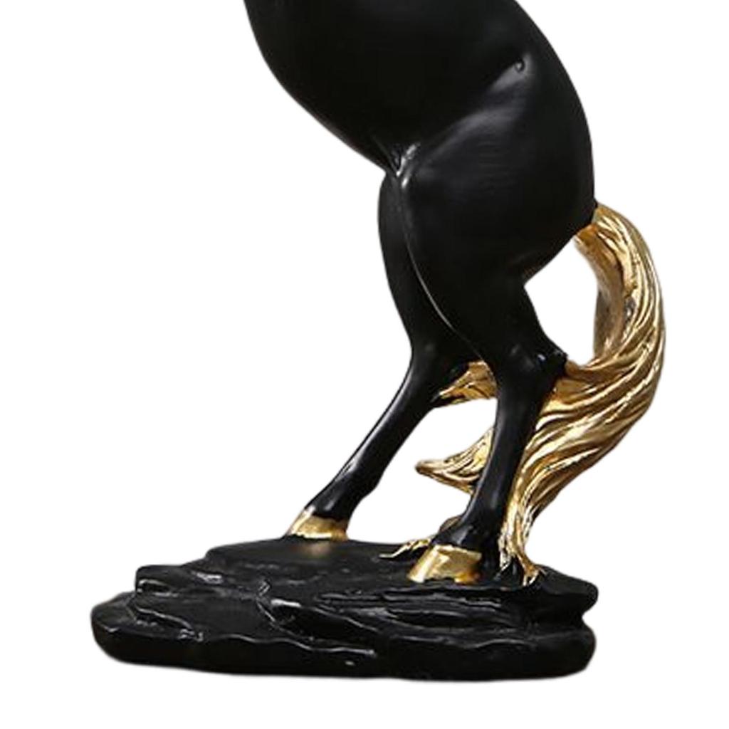 Modern Horse Statue Figurines Model Artwork Collectable Simulation Animal Fengshui for Home Desk Collectible Wine Cabinet Decor