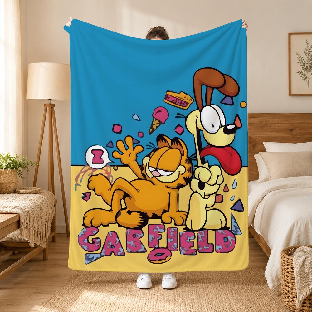 A fat yellow cat cute Garfiel Throw 240g flannel blanket, suitable for sofas, beds, offices,  exquisite gift blankets