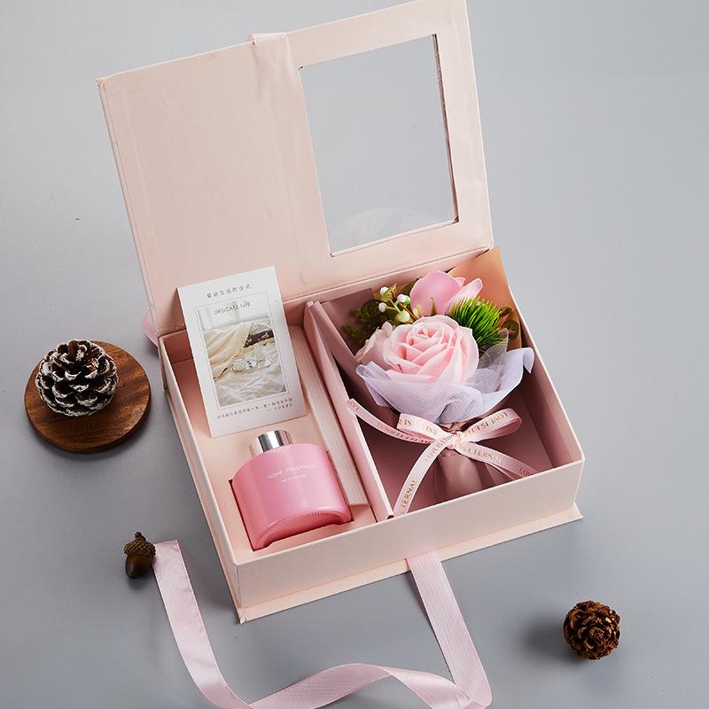 

Aesthetic Scented Gift Box: Ideal for Birthdays, Celebrations, Mother s Day & More