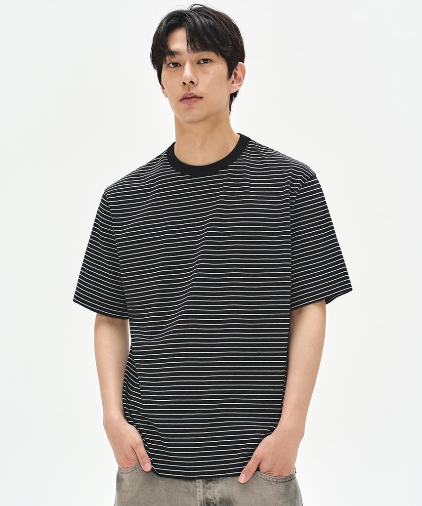 Sobeomeonteu Pin Stripe T-Shirt-Black-