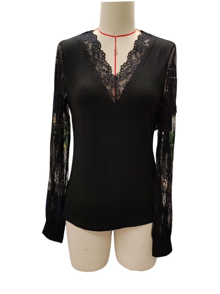 Elegant Lace Lace V-neck Splicing Loose Long-sleeved Solid Color T-shirt Skinny Tops Versatile Closet Essential Fashion Items Shirt