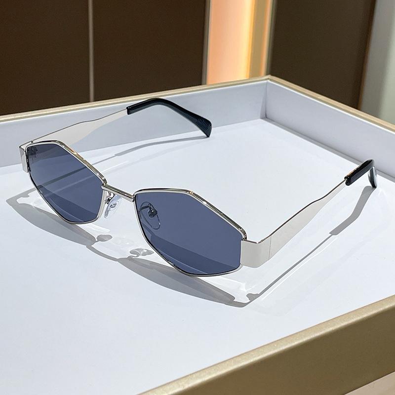 1 Τεμάχιο Οβάλ Σχήματος Προσωπικότητας Μεταλλικά Μικρά Στρογγυλά Γυαλιά Αξεσουάρ Παραλίας Για Γυναίκες Γυαλιά Γυαλιά Ηλίου