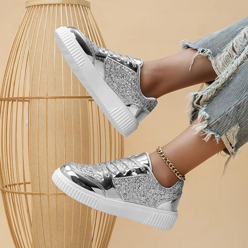 Fashion New Women's Board Shoes Thick Bottom Hiking Leisure Sports Platform Versatile Strap Gold Fashion Stage Shoes Zapatillas Hombre