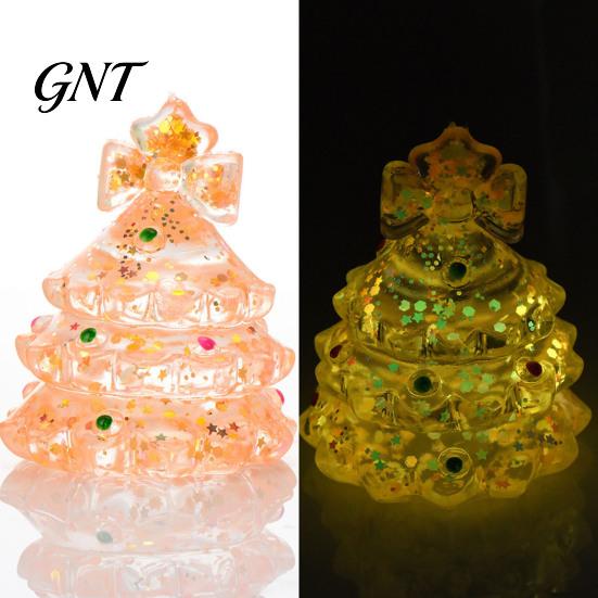 Stress Relieving Fidget Gadgets Christmas Tree Ball, Soft TPR Squeeze Toy for Relief, Glow Party Favor Toys Kids in Dark Hand Sensory Toy, Holiday