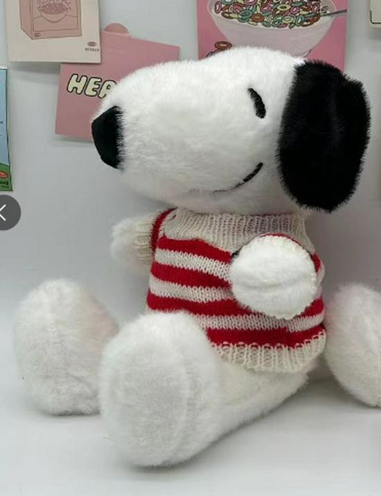 Adorable Snoopy Plush Doll - Cartoon Stuffed Toy