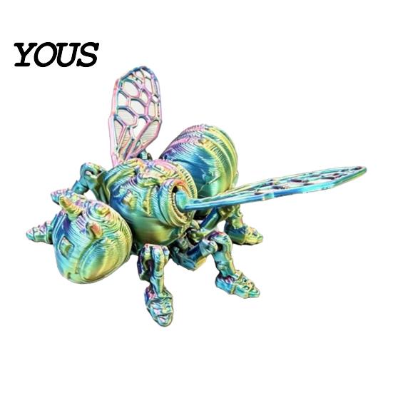 3D Printed Bee Toy Refrigerator Magnet, Realistic Flexible Joint Figurine, Articulated Magnetic Fridge Decoration Decor for Kitchen & Office