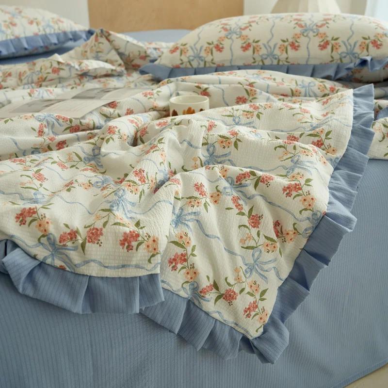 Botanical Flowers Pattern Ruffled Quilt Summer Cool Air Conditioning Quilt Skin-friendly Soft Thin Blanket for Kids Boys Girls