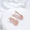 Nowe Kolczyki wiszące w kolorze Rose Gold dla Kobiet Nietypowe Metalowe Rzeźby Kwiatowe Kolczyki Modna Etniczna Biżuteria Vintage