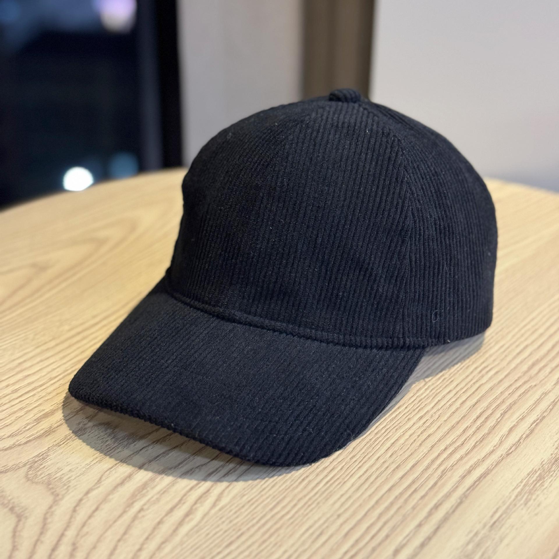 

Face-showing Small Corduroy Baseball Cap Deepens and Widens Big Face Peaked Cap Ankora Red Male and Female Couple Adjustable