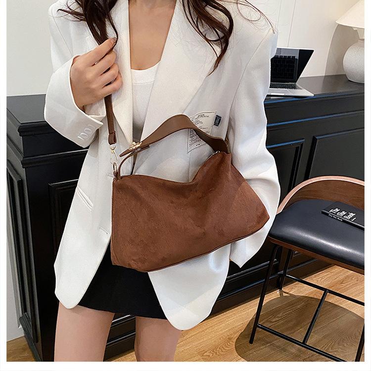1 Stück Damen High-End-Gefühl Große Kapazität Tasche Damen Einfache Pendler Schulter Handtasche Herbst und Winter Mode Vielseitige Damen Tasche
