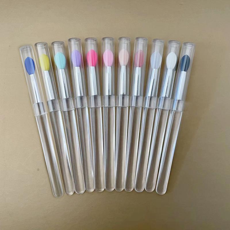 Tragbarer Silikon-Lippenpinsel mit Deckel - Staubdichter kleiner Lippenstift-Applikator