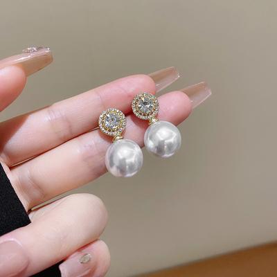 S925 Silver Needle Flash Diamond Pearl Earrings Women's Retro Light Luxury Niche Design Earrings Internet Celebrity Earrings