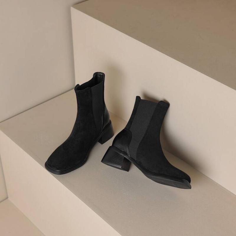 

Осенне-зимние замшевые ботинки Мартина резиновая подошва большой размер средний каблук кожаные ботинки удобные квадратный носок и корейская версия новых квадратный носок и я 39 чёрный