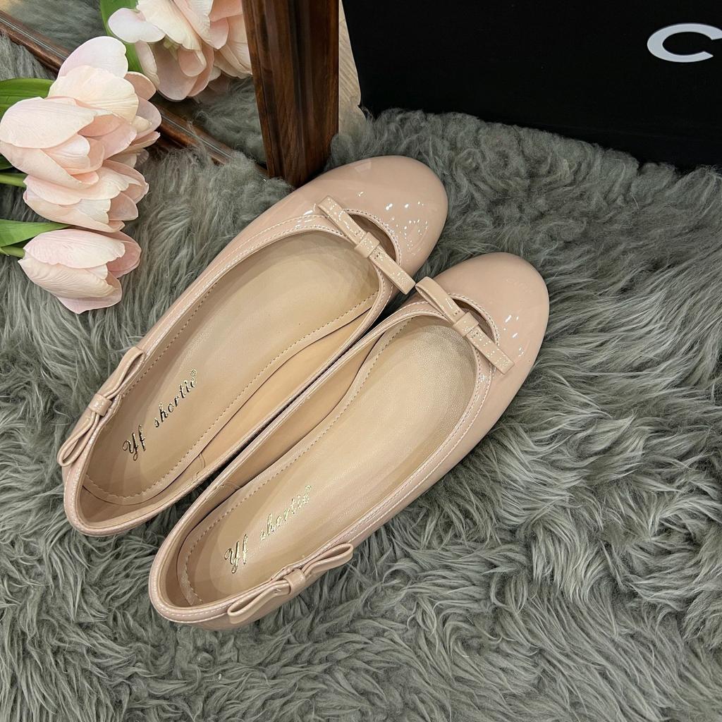 Inner Heightening Women's Shoes, Sexy Slightly Exposed Toe Sewn Patent Leather Ballet Shoes, and Outer Wear Small Fragrant Style Bow Round Head Shall