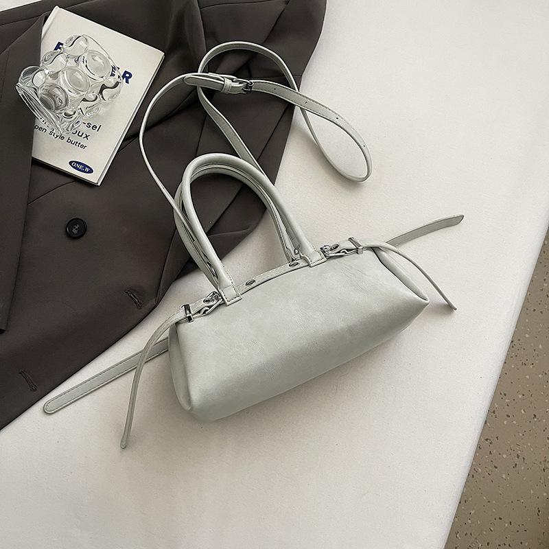 High sense super hot small bag women 2025 new fashion versatile messenger bag fashion popular portable Boston bag