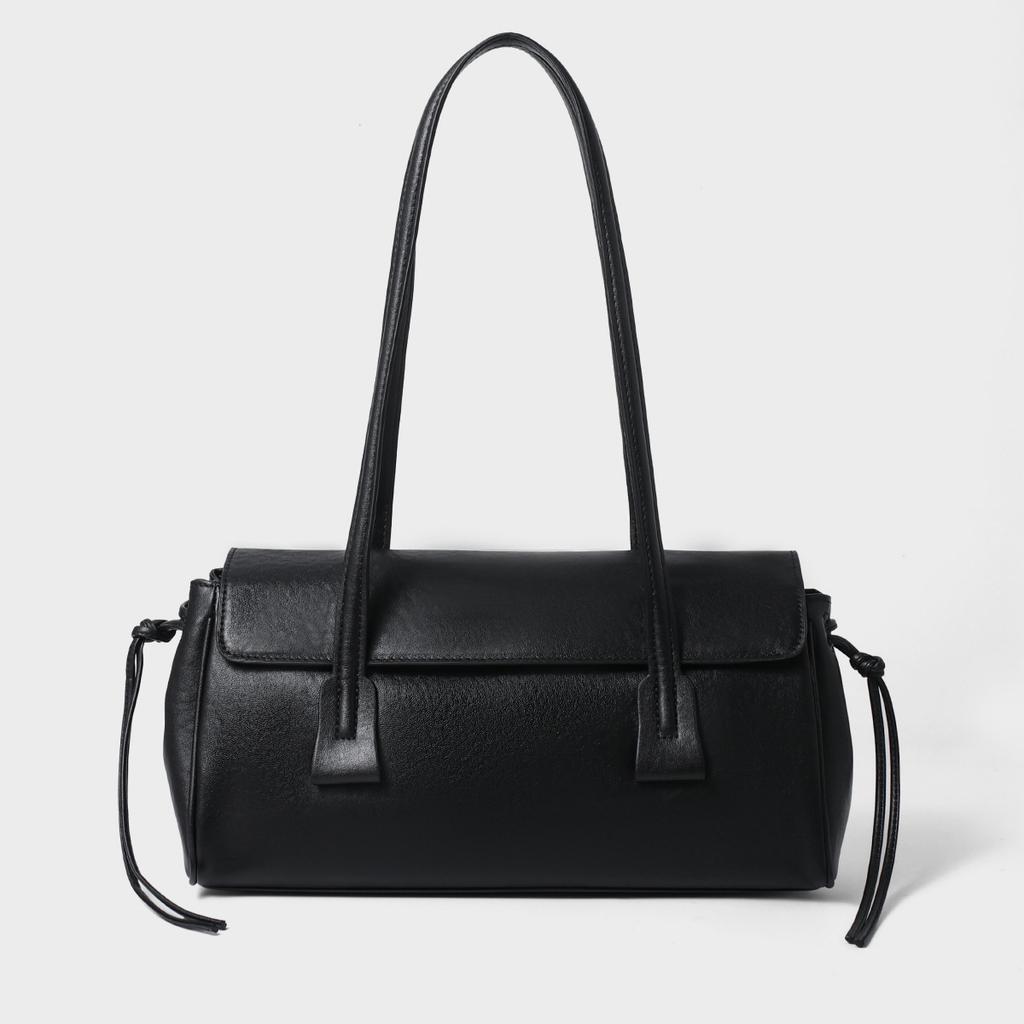 Underarm Bag with A High-end Feel, Hand-held Pillow Women's Bag, and Single-shoulder Baguette Bag Are Popular