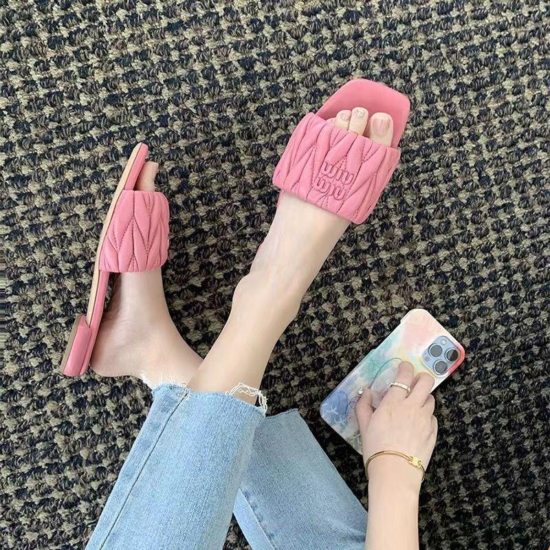 Korean Version of Pink Cool Slippers for Women To Wear Summer Fashion Pleated Beach Flat Bottom One-word Slippers Thick Heel