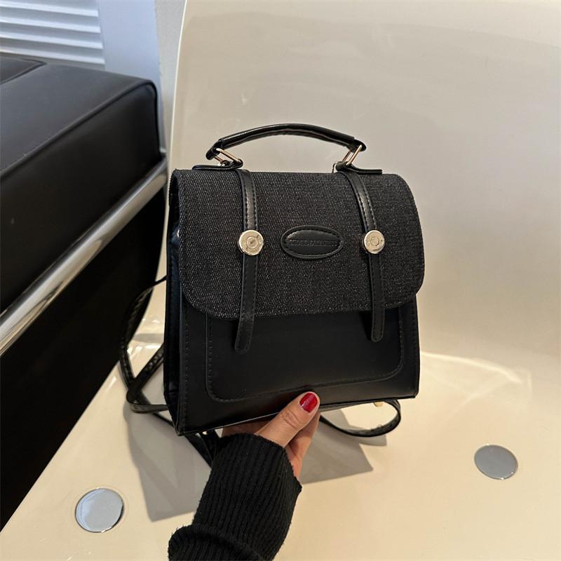 

Stylish Pu Backpack For Women Chic Design Fall Appearance Casual Travel Bag Without Pendant