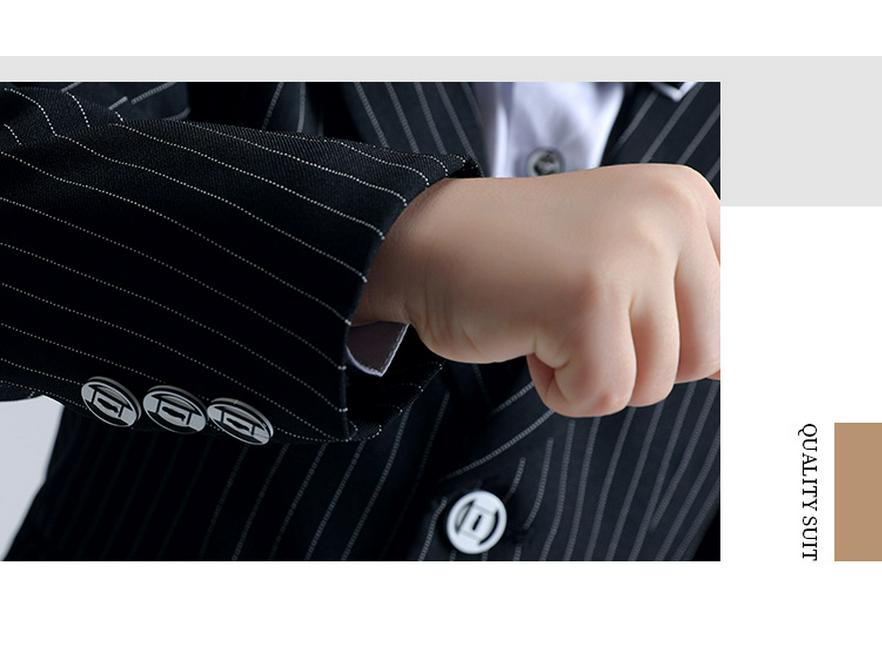 Costum frumos cu dungi din trei piese pentru băieți