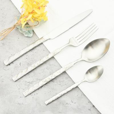 Set di Posate Vintage Coltello Forchetta Cucchiaino da Caffè Acciaio Inossidabile 304 Set di Stoviglie per Cena Tavola da Pranzo Posateria Argenteria Casa Cucina