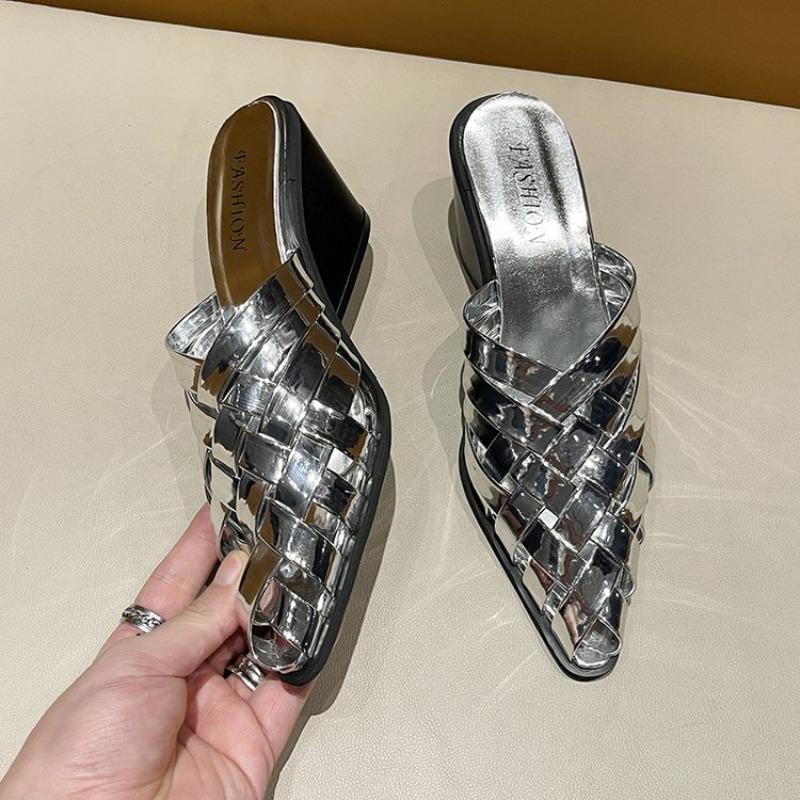 Módní dámské lodičky s ostrou špičkou, pantofle, klínky, sandály, sexy mulky, letní 2025, luxusní značka, kožené boty, dámské žabky