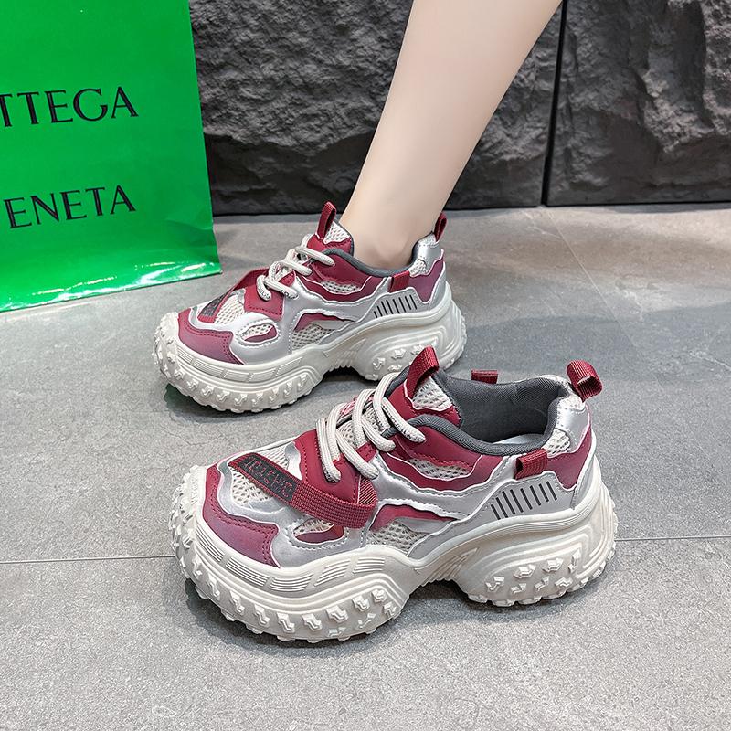 

Мода 2024 года, новые осенние женские низкие легкие нескользящие сетчатые дышащие и удобные повседневные спортивные туфли 37 красный