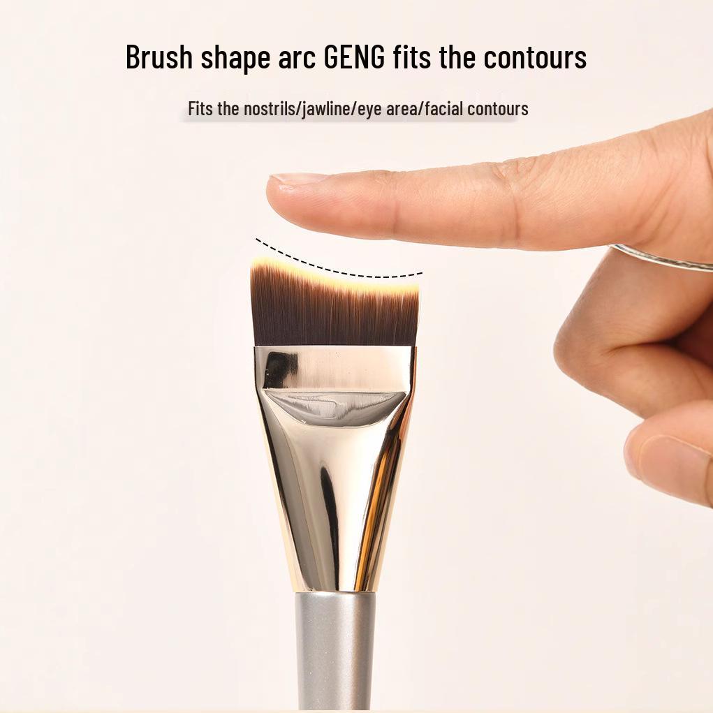 Ultra-Thin Flat Head Angled Foundation Brush - Streak-Free Makeup, Perfect for Beginners