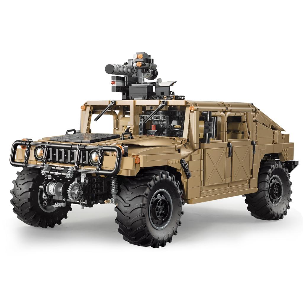 CaDA 1/8 Scale Car Series Humvee M966 / Officially Licensed Humvee Building Blocks 3935 Pieces (Humvee M966)