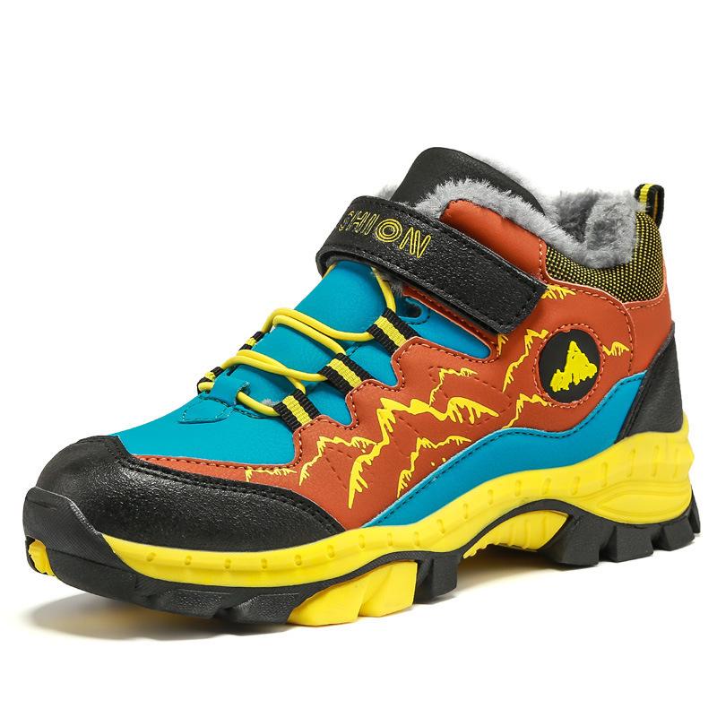 Plus-Size Kids' Sports Shoes: Hiking, Travel, High-Top Warm Cotton Shoes, Snow Boots with Steel Claws for Autumn and Winter.