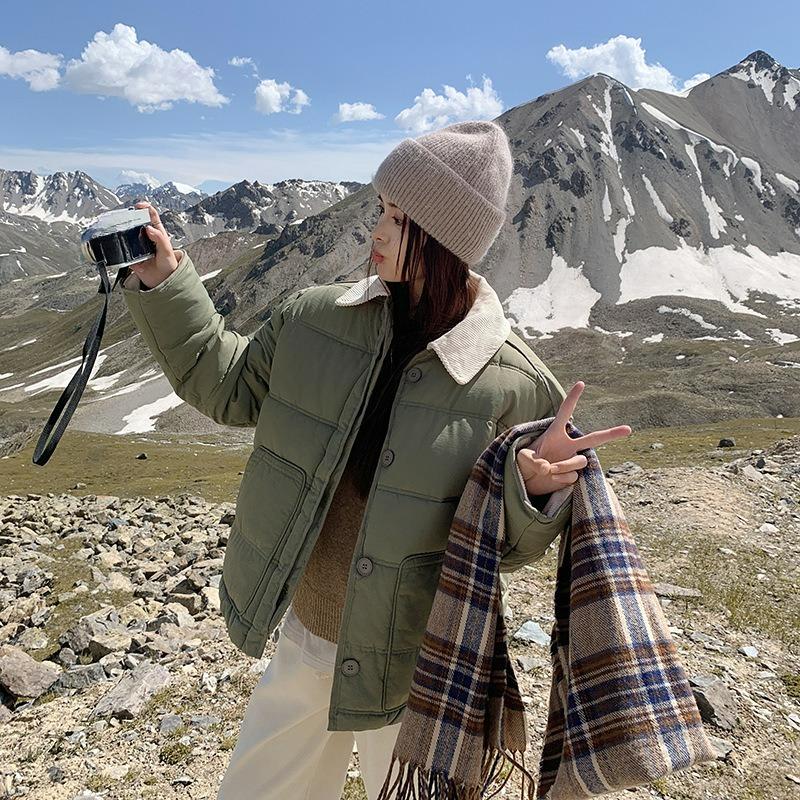 

Женская зимняя короткая свободная куртка с хлопковым наполнителем в корейском стиле, маленькая модная куртка с хлопковым наполнителем XS зелёный