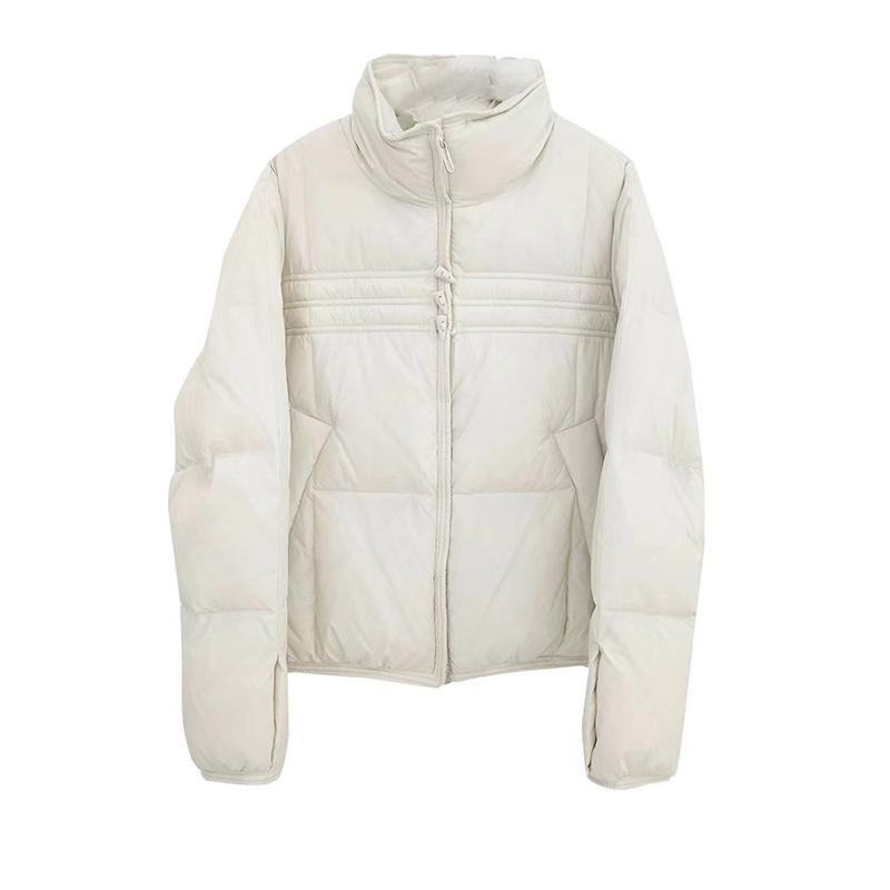 Fashion light luxury stand-up collar down jacket women's short 2024 winter new thickened horn buckle small warm jacket