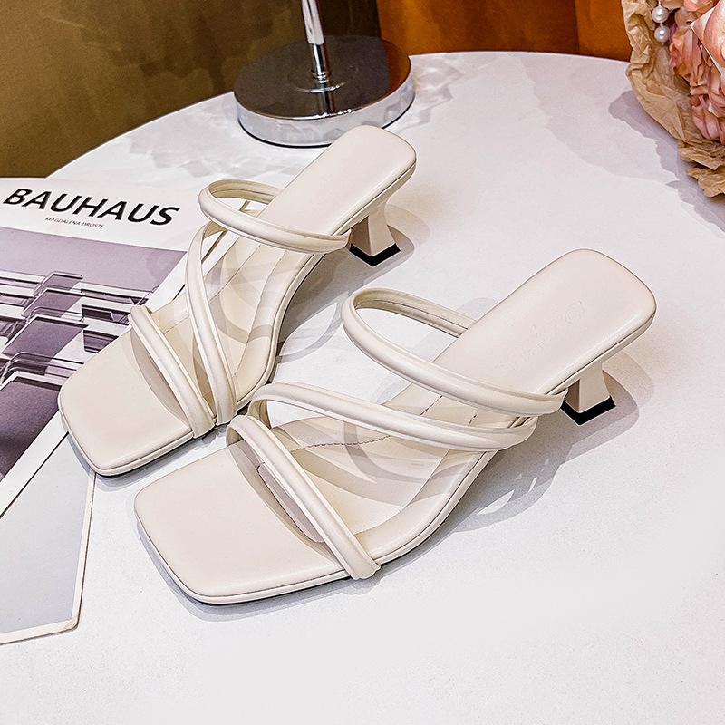 

Женские летние модные шлепанцы на высоком каблуке 2025 новинка квадратный носок туфли-шпильки французские на одной перемычке с крутыми шлепанцами 39