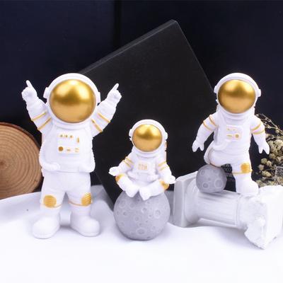 3pcs 1PC Figure Astronaut Action Figure Astronaut Mini Diy Model Action Pop Home Decor Cute Spaceman Set