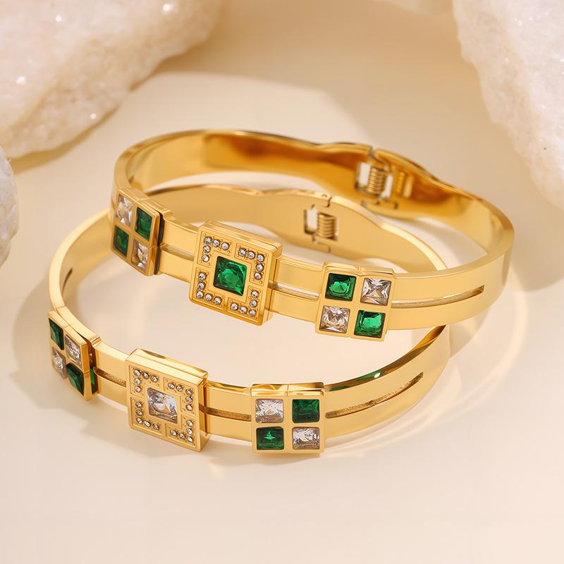 Square Emerald Stretch Open Stylish Elegant Wagford Bracelet