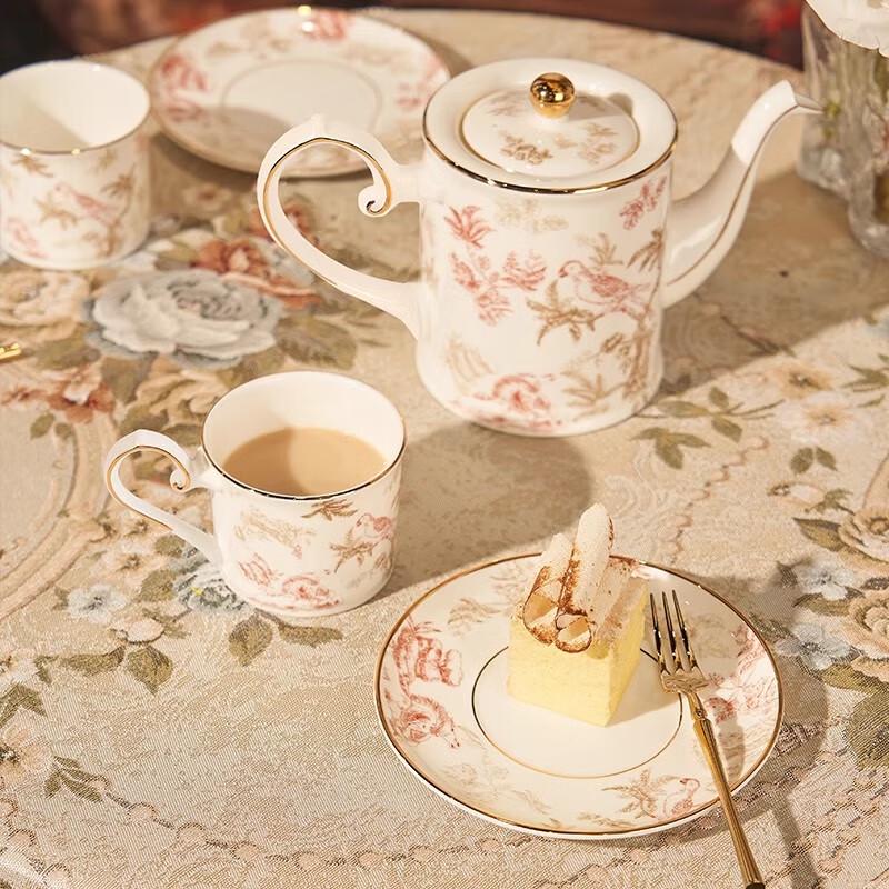 Чайный сервиз «Восточный сон» Британского музея