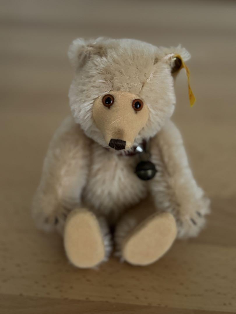 

[USED] German Steiff teddy bear wearing a bell collar, rare stuffed toy